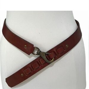 (H) Leather Man Ltd brown leather belt with Ludell Italy bronze clasp